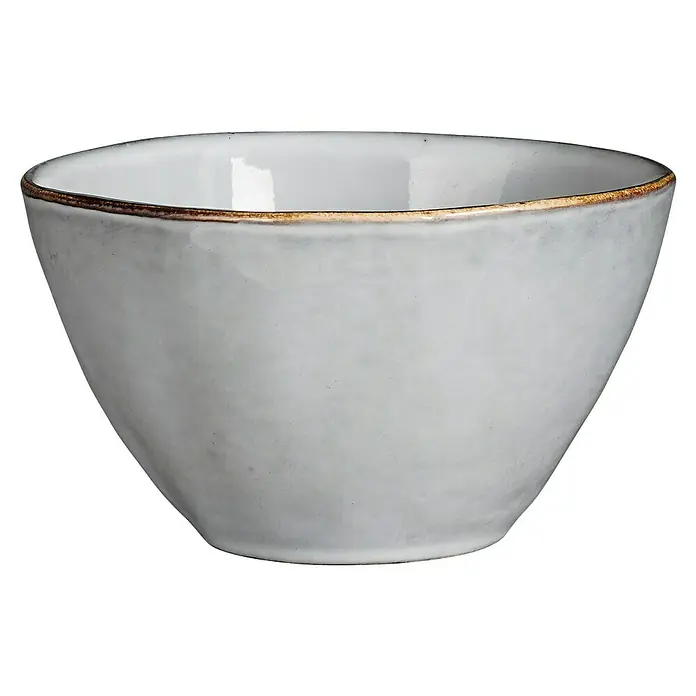 Schale Tabo - Ø x H: 14 x 6,5 cm, Grau - Nahaufnahme einer weißen Keramikschale mit braunem Rand, ideal für Küche oder Dekoration. Minimalistisches Design für den modernen Haushalt.