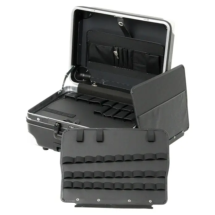 Hepco & Becker Werkzeugkoffer Robust 5770 - L x B x H: 430 x 510 x 300 mm, High Density Polyethylen (HDPE) - Abgebildeter schwarzer Instrumentenkoffer mit silbernen Akzenten, ideal für Organisation und Transport.