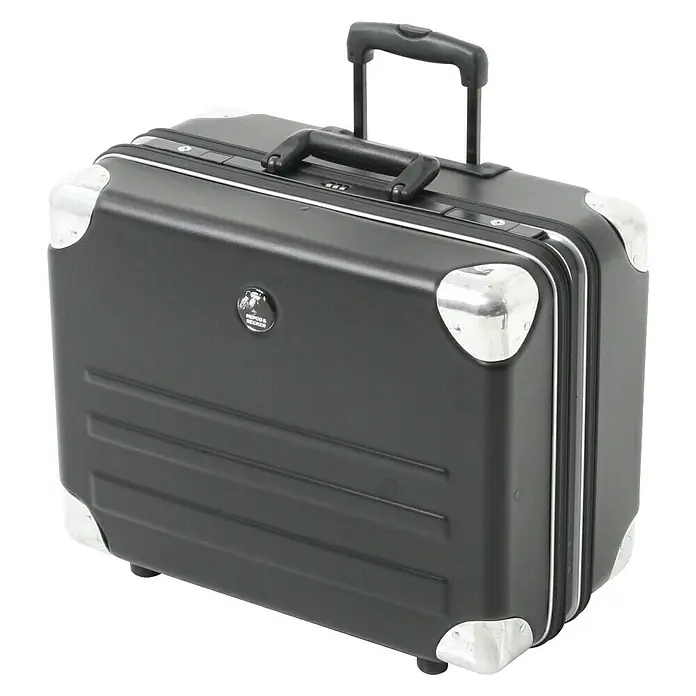 Hepco & Becker Werkzeugkoffer Robust 5765 - L x B x H: 430 x 510 x 300 mm, High Density Polyethylen (HDPE) - Abbildung eines Hepco & Becker Trolley-Koffers in Schwarz mit Metallecken und ausziehbarem Griff für komfortables Reisen.