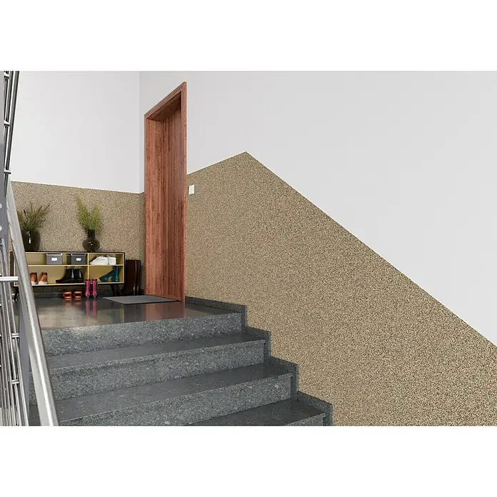 swingcolor Buntsteinputz - Korngröße: 2 - 3 mm, 20 kg, Nr. 50 - Das Bild zeigt einen Treppenaufgang mit einem Schuhregal und einer Holztür in einem modern gestalteten Innenraum. Die graue Treppe führt nach oben.