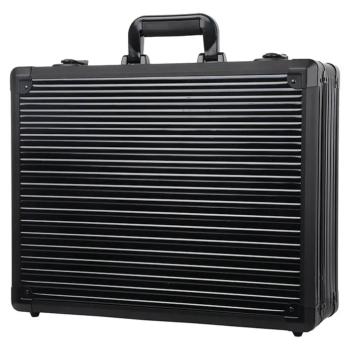 Wisent Maschinenkoffer - L x B x H: 465 x 150 x 365 mm, Aluminium, Schwarz - Ein schwarzer, gerippter Aktenkoffer mit silbernen Streifen und einem robusten Griff, ideal für den professionellen Einsatz.