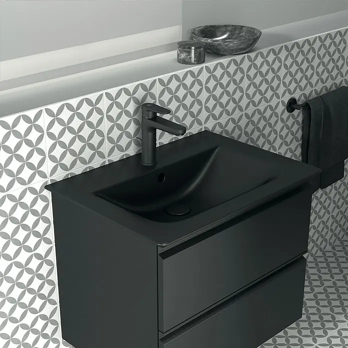 Ideal Standard Connect Air Einbauwaschbecken - 64 x 46 cm, Ohne Spezialglasur, Hahnloch: Mitte, Mit Überlauf, Schwarz - Schwarzer Waschtischunterschrank mit zwei Schubladen und modernem Wasserhahn, stilvoll und platzsparend für jedes Badezimmerdesign.
