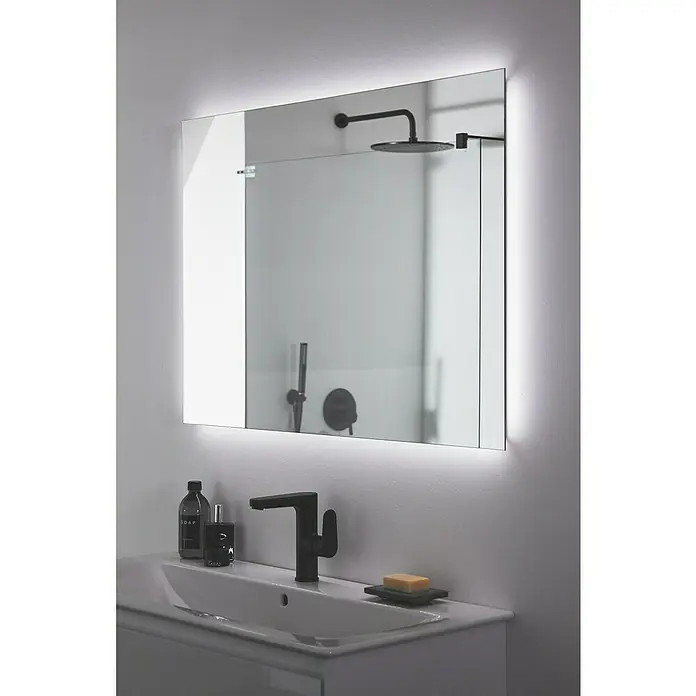 Ideal Standard Cerafine O Waschtischarmatur H155 - Schwarz, Matt, Ohne Ablaufgarnitur - Beleuchteter Spiegel mit Badarmaturen und Accessoires. Elegantes Design für moderne Badezimmer mit LED-Beleuchtung.