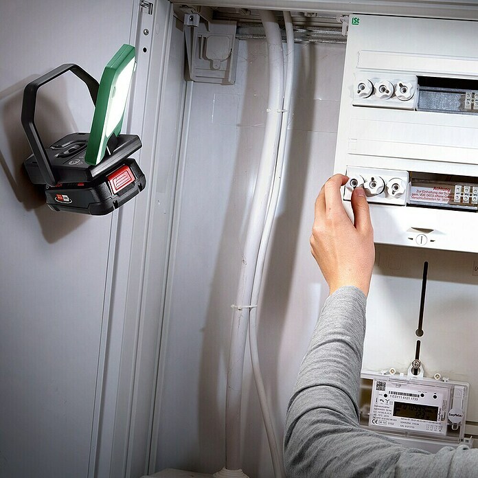 Bosch Power for All 18V Akumulatorska svjetiljka Easy SpotLight 18V-400  (18 V, Bez akumulatora, 3 stupnja osvjetljenja) | BAUHAUS