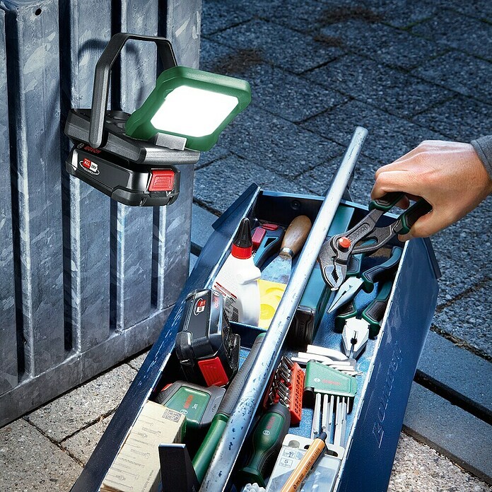 Bosch Power for All 18V Akku-Lampe Easy SpotLight 18V-400 (18 V, Ohne Akku, 3 Helligkeitsstufen) | BAUHAUS