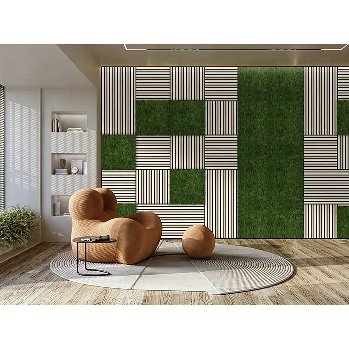 Jangal Wandpaneel Modular Wall Moos - Dark Green, 520 x 520 x 30 mm - Wohnzimmer mit einem modernen Sessel und einer dekorativen Wand mit Holz- und Grünpaneelen.