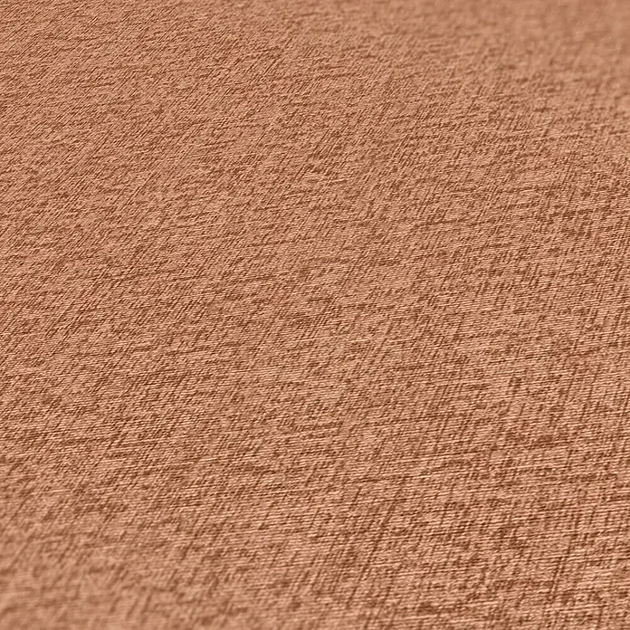 A.S. Création Famous Garden Vliestapete - Rot-Orange, Uni, 10,05 x 0,53 m - Nahaufnahme eines Textilprodukts mit feiner, gewebter Struktur in warmen, erdigen Farbtönen, ideal für Möbelbezüge und Heimtextilien.