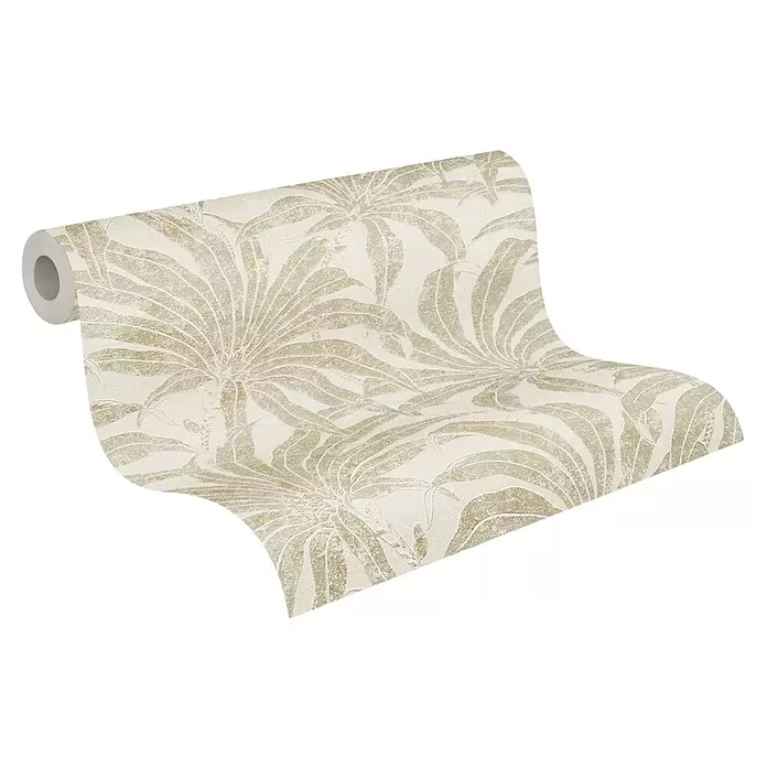 A.S. Création Jade 2 Vliestapete Pflanzen - Beige-Gold-Silber, Floral, 10,05 x 0,53 m - Rolle beigefarbener und goldener Tapete mit strukturiertem, großem Blattmuster, teilweise abgerollt.