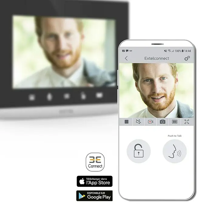 Extel Farb-Video-Türsprechanlage Connect 2 - 2-Draht-Technik, Bildschirmgröße: 7″, 800 x 480 Pixel, Extel Connect App - Produktbild eines Extelconnect-Geräts mit App-Oberfläche auf einem Smartphone, das die Türkommunikation vereinfacht.