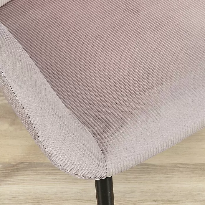 Silla butaca Giulia - Rosa, 2 pzs. - Silla de tela acanalada rosa empolvado con pata de metal negro.