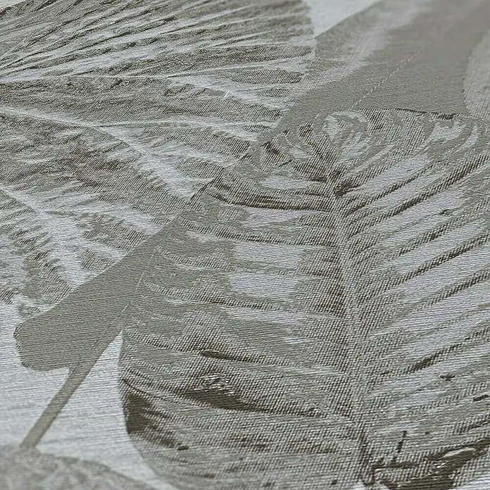 A.S. Création Famous Garden Vliestapete Dschungel - Grau-Anthrazit, Floral, 10,05 x 0,53 m - Nahaufnahme der strukturierten Oberfläche einer grauen Tapete mit Blätterdesign, die eine elegante und natürliche Ästhetik vermittelt.