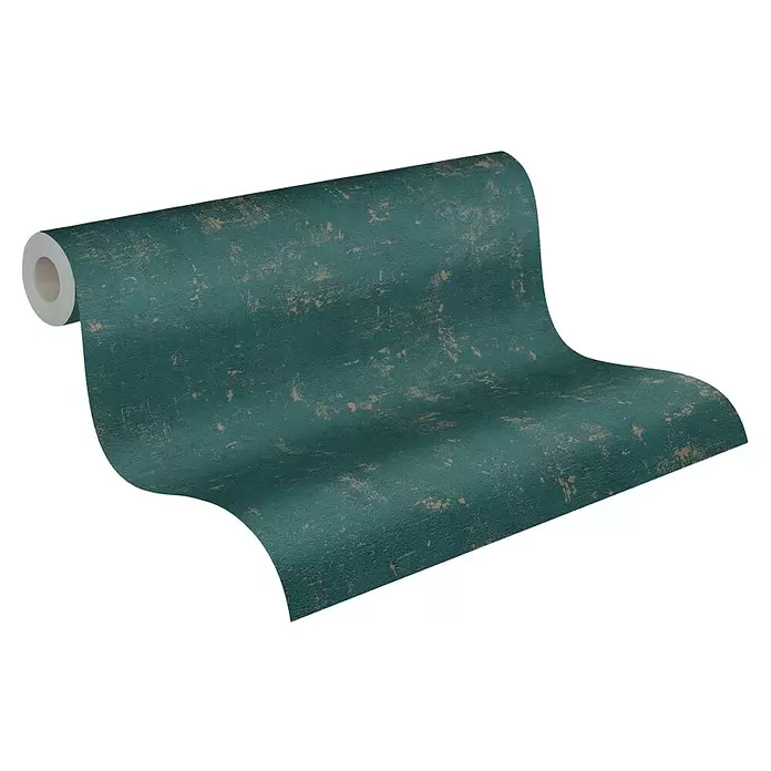 A.S. Création Jade 2 Vliestapete - Petrol-Gold, Uni, 10,05 x 0,53 m - Petrolfarbene strukturierte Tapetenrolle mit Used-Look-Akzenten, teilweise abgerollt, um ihr Muster zu zeigen.