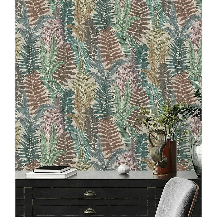 A.S. Création Famous Garden Vliestapete - Bunt-Beige-Grün, Floral, 10,05 x 0,53 m - Ein detailreiches Hintergrundbild mit einem üppigen Farnmuster in verschiedenen Farbnuancen, das eine natürliche und elegante Atmosphäre schafft.