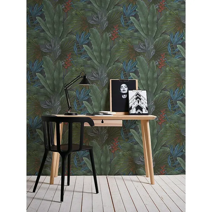 A.S. Création Stories of Life Vliestapete - Grau-Grün-Rot, Floral, 10,05 x 0,53 m - Moderner Schreibtisch mit tropischer Tapete.