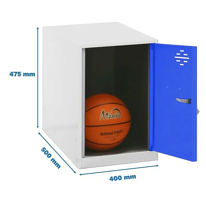Simonrack Simonlocker Taquilla Mini - L x An x Al: 50 x 40 x 47,5 cm, Número de puertas: 1 ud., Blanco/Azul - Un armario abierto con una pelota de baloncesto en el interior, que muestra las dimensiones del armario, 475 mm x 500 mm x 400 mm.