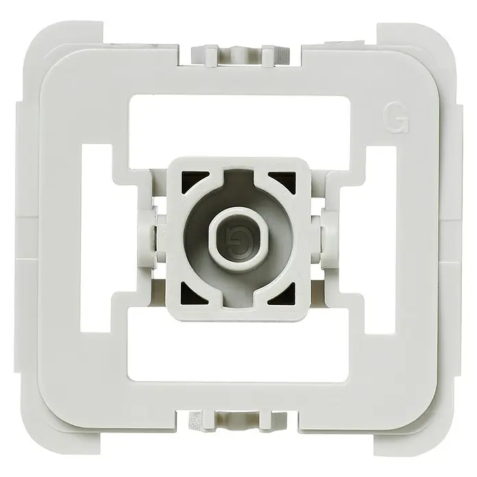 Homematic IP Adapter EQ3-ADA-G55 - 1 Stk., Passend für: Gira Schalterprogramme Standard 55/E2/Event/Esprit/E22/ClassiX/E3/Studio - Nahaufnahme eines weißen Montageelements mit quadratischem Design und integrierter G-Markierung.