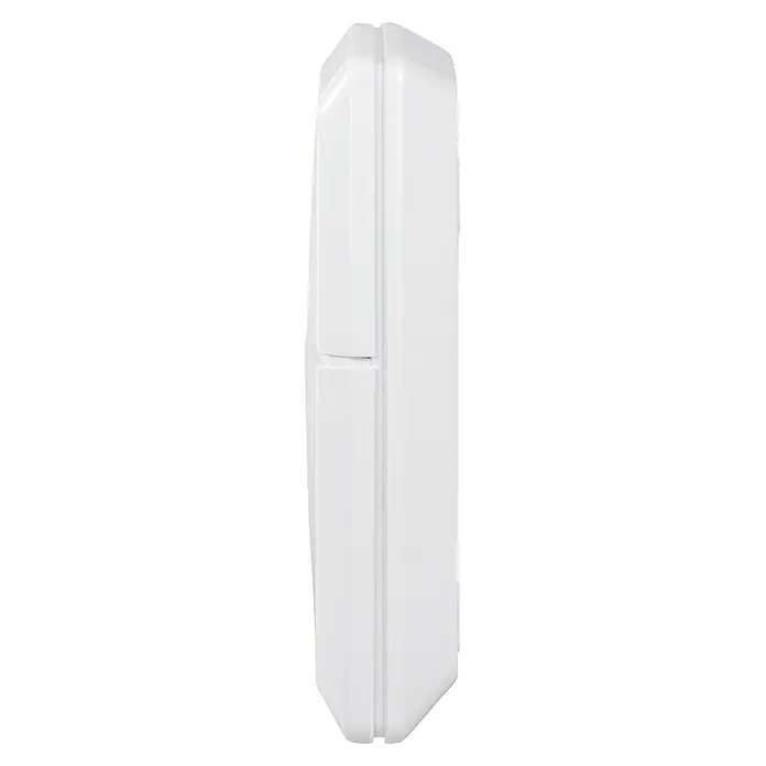 Homematic IP Steuerzentrale Multi IO Box HmIP-MIOB - Weiß, 3,4 x 19,9 x 15,6 cm - Ein hochformatiges Bild eines strahlend weißen Kühl- und Gefrierschranks, aufgenommen in einem Studio, der ein sauberes, modernes Design zeigt.