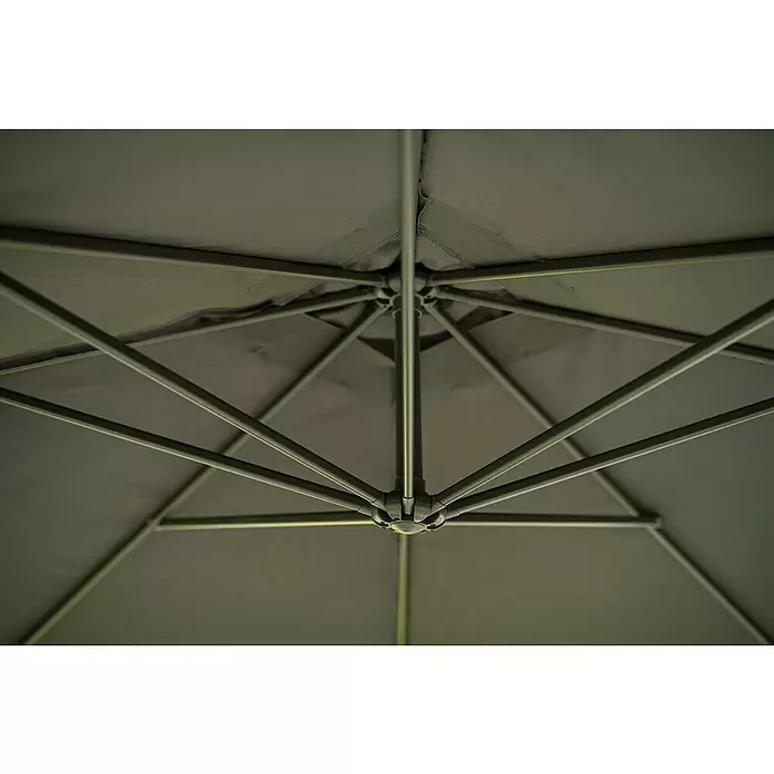 Garden Impressions Ampelschirm Corfu - Dunkelgrau, Bespannungsmaß (L x B): 250 x 250 cm - Dunkelgrüner Schirmstoff von unten, sichtbar das verbundene Metallgestell und die zentrale Nabe.