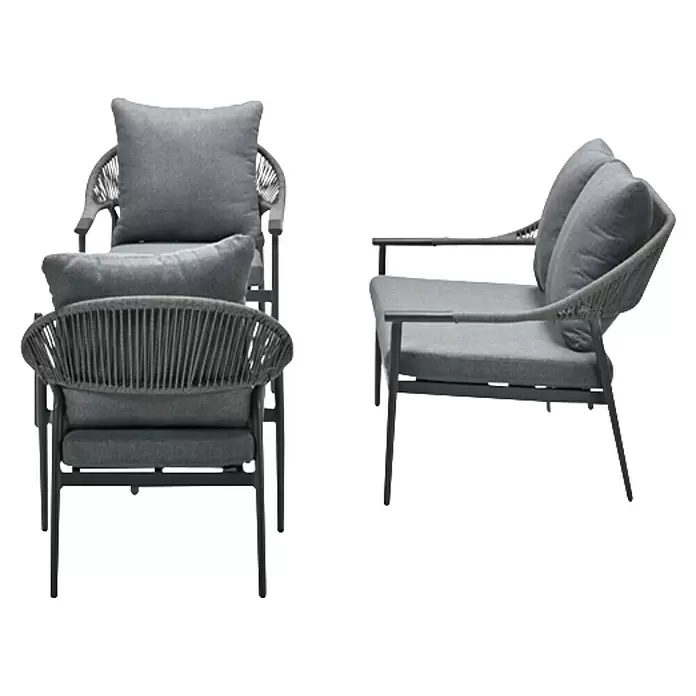 Garden Impressions Loungemöbel-Set Santiago - 5 -tlg., Aluminium, Grau/Anthrazit - Zwei graue Outdoor-Sessel mit Metallrahmen, geflochtenen Rückenlehnen und dicken Stoffkissen aus verschiedenen Blickwinkeln.