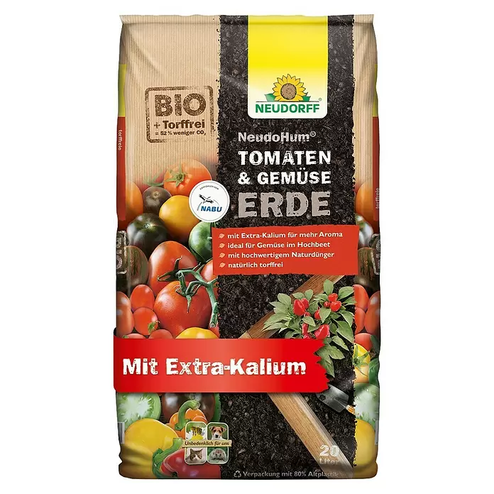 Neudorff NeudoHum Tomaten- & Gemüseerde - 20 l - Ein Sack NeudoHum Tomaten & Gemüse Erde, torffrei und bio, mit Extra-Kalium. Abgebildet sind Tomaten, Gemüse und Erde. 20 Liter.