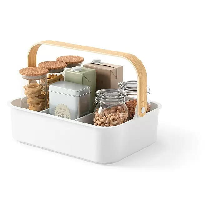 Umbra Aufbewahrungsbox Bellwood - L x B x H: 35 x 13 x 26 cm, Kunststoff, Weiß/Natur - Weißer Aufbewahrungskorb mit Holzgriff, gefüllt mit Nudeln, Nüssen und Lebensmittelkartons.
