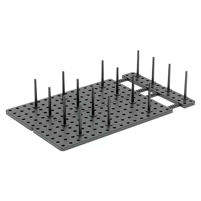 Umbra Schubladeneinsatz-Set Peggy - 45 cm, 15 cm, 1 cm, Grau, 2 Stk. - Dunkelgraues modulares Steckbrett-Organisationssystem mit vielen eingesteckten Stiften für anpassbare Aufbewahrung.