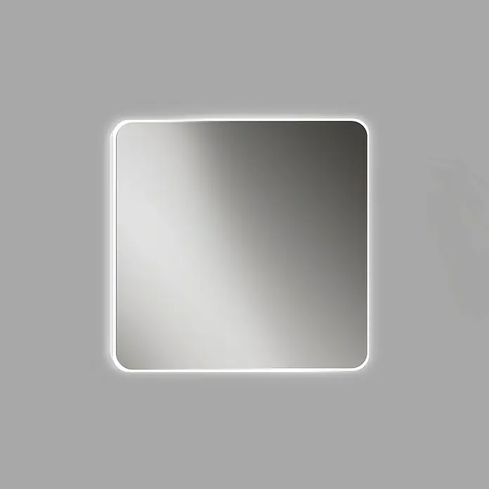 Camargue Lichtspiegel Celia - 80 x 70 cm, Leuchtmittel - Ein quadratischer Spiegel mit abgerundeten Ecken und einer umlaufenden LED-Beleuchtung, der an einer grauen Wand hängt.