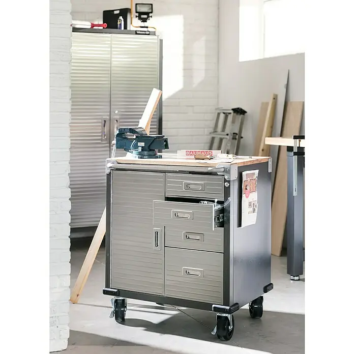 Wisent Werkstattwagen - L x B x H: 51 x 71 x 88 cm, Anzahl Schubladen: 4 Stk., Stahl - Werkstattwagen mit Werkbank, Schraubstock, Schubladen und Rollen für den einfachen Transport in der Werkstatt oder Garage.
