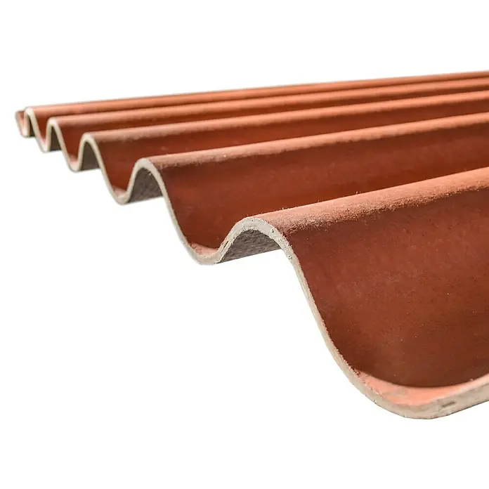 Euronit Placa de fibrocemento Granonda Go 177 - 2 m x 1,1 m x 6,5 mm, Terracota - Primer plano de tejas rojas onduladas, ideales para techos duraderos y elegantes. La textura es claramente visible en la imagen.