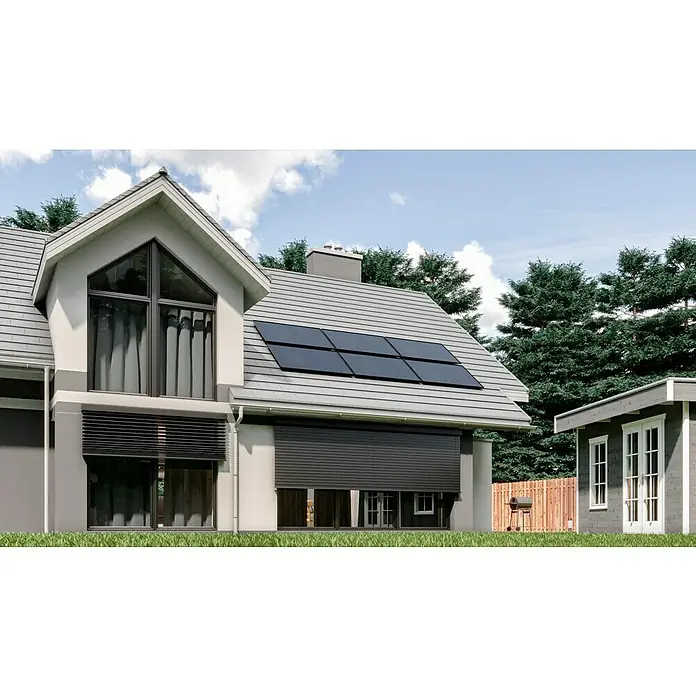 EcoFlow Solarmodul-Set Full Black - 0% MwSt. (gem. § 12 Abs. 3 UStG)800 W, L x B x H: 172 x 113 x 3,5 cm, Wirkungsgrad Solarzelle: 23 % - Das Bild zeigt ein Haus mit Rollläden und Sonnenkollektoren auf dem Dach, die Energieeffizienz und Komfort vereinen.