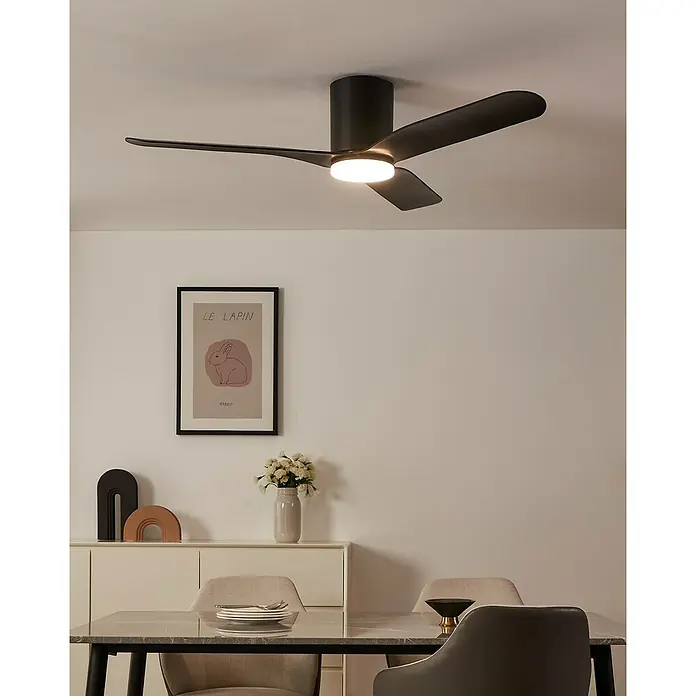 Voltomat Deckenventilator mit LED-Beleuchtung Mattia - Schwarz-matt, 132 cm, 60 W - Moderne Deckenleuchte mit drei Flügeln und integriertem LED-Licht für eine stilvolle Beleuchtung im Raum.