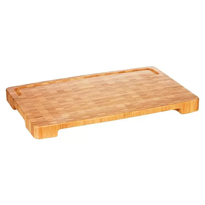Tescoma Schneidebrett Azza - 50 x 33 x 4 cm, Bambus - Rechteckiges Bambus-Schneidebrett mit Saftrille und integrierten Füßen.