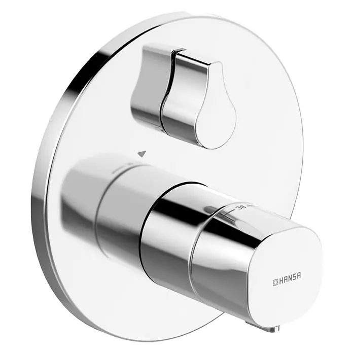 Hansa Living UP-Brausethermostat - Rund, Chrom, Glänzend, Durchflussmenge: 23 l/min - Glänzende, verchromte HANSA Armatur für Dusche mit Temperaturregler und Wassermengensteuerung vor schwarzem Hintergrund.