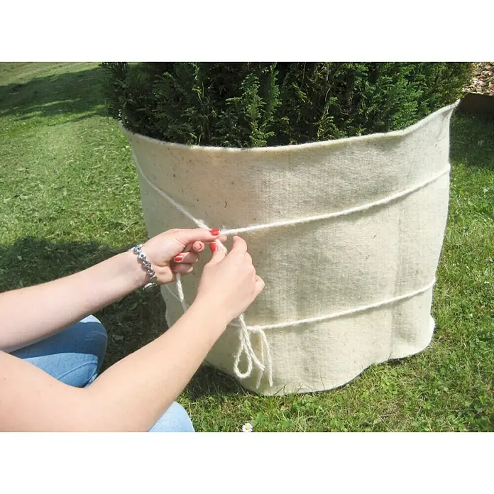 Windhager Gartenschnur Schafwolle - Länge: 10 m, Weiß - Winterfester Pflanzensack aus Jute zum Schutz von Topfpflanzen mit Bindeband.