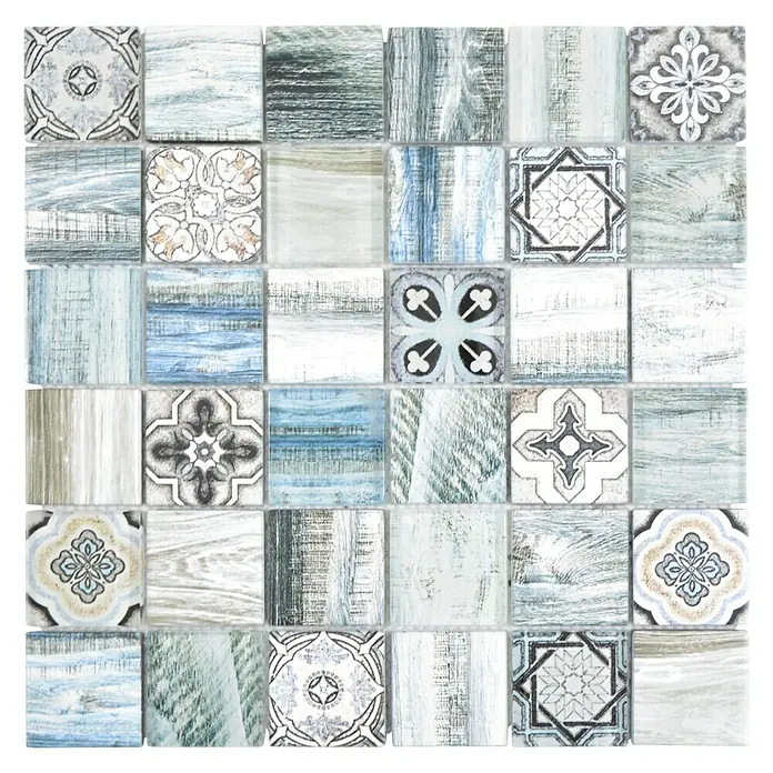 Mosaikfliese Quadrat Crystal XCM WOOD 300 - 30 x 30 cm, Blau/Grau, Glänzend - Fliesenmuster mit einer Mischung aus floralen und abstrakten Designs in Blau- und Grautönen, ideal für ein stilvolles Interieur.