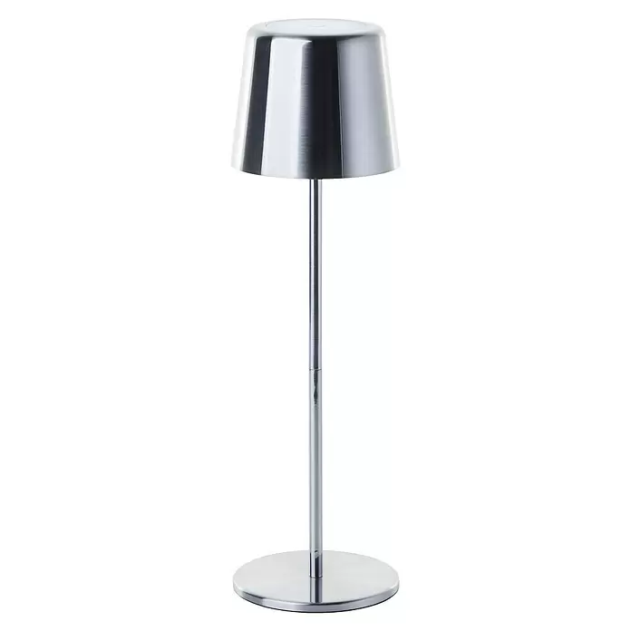 Brilliant Akku-Tischleuchte Xaana - 2 W, Silber, Mehrfarbig - Silberne Tischleuchte aus gebürstetem Metall mit konischem Schirm und rundem Fuß.