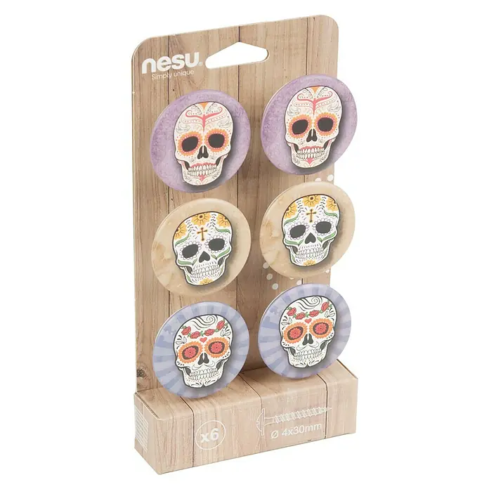 Nesu Pomo para muebles Calaveras 6 uds. - 6 ud., Ø x Al: 50 x 24 mm, Plástico - Imagen del producto de seis tornillos decorativos "nesu" con diseño de calavera del Día de Muertos, perfectos para detalles coloridos en cualquier habitación.