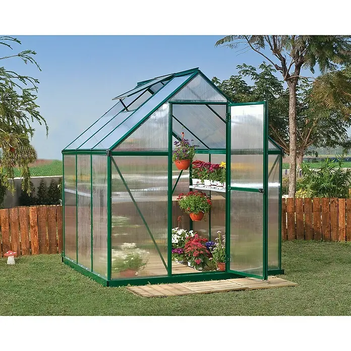 Palram – Canopia Gewächshaus Mythos 6x6 - Außenmaß inkl. Dachüberstand (B x T): 185 x 186 cm, 4 mm, Grün - Gewächshaus mit geöffneter Tür und Blumen. Das grüne Gewächshaus bietet ausreichend Platz für die Pflanzenzucht im eigenen Garten.