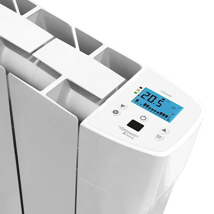 Voltomat HEATING Emisor térmico VOLTC - Potencia: 500 W, 9,8 x 34,5 x 57,5 cm, Cerámico - Primer plano de un calefactor cerámico blanco con pantalla digital.