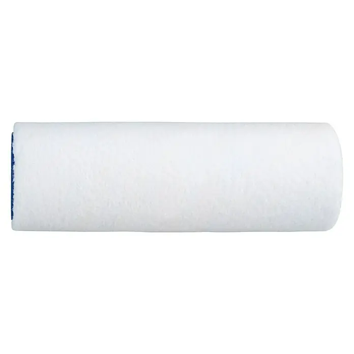F18 Farbwalze - Breite Rolle: 15 cm, Durchmesser: 28 mm, Textil - Farbwalze mit weißem Bezug und blauen Enden für gleichmäßiges Auftragen von Farbe auf Oberflächen.