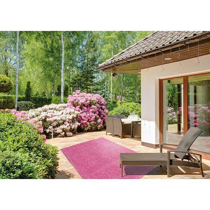 Classis Carpets Infinity Grass Rasenteppich World of Colors200 x 133 cm, Poppy Pink, Ohne Noppen Use Shot