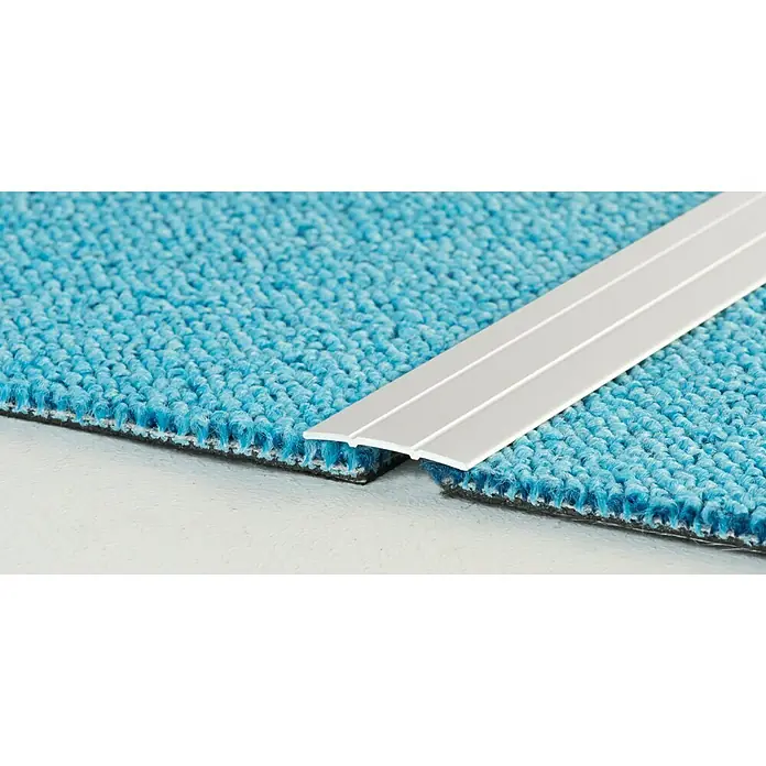 LOGOCLIC Übergangsprofil 132 - Silber, 1 m x 38 mm x 2,5 mm, Montageart: Kleben - Übergangsprofil für Teppichböden, silberfarben, zur sauberen Verbindung zweier Teppichstücke. Für einen harmonischen Übergang und sicheren Halt.