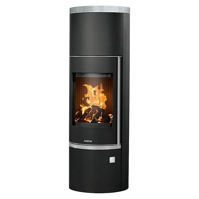 Justus Kaminofen Faro W+ 2.0 - 7 kW, Raumheizvermögen: 144 m³, Verkleidung: Stahl/Speckstein, Schwarz - Ein Justus Kaminofen, der Wärme und Stil vereint. Das moderne Design mit dem Flammenspiel im Inneren macht ihn zum Hingucker.