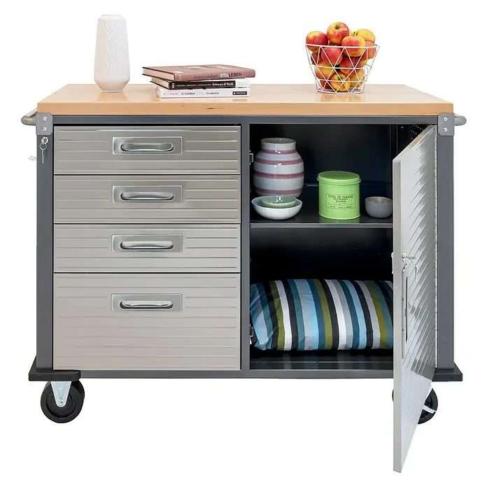 Werkstattwagen - L x B x H: 51 x 121 x 95 cm, Anzahl Schubladen: 4 Stk. - Ein grauer Servierwagen mit Holzplatte, Schubladen und einem Schrankfach, das mit Deko-Elementen gefüllt ist.