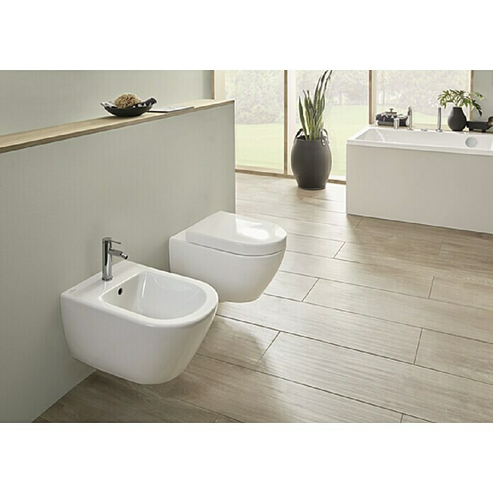 Villeroy & Boch Subway 2.0 Wand-WC-Set ViFreshSpülrandlos, Mit schmutzabweisender Glasur, Spülform: Tief, WC Abgang: Waagerecht, Weiß Mood Shot