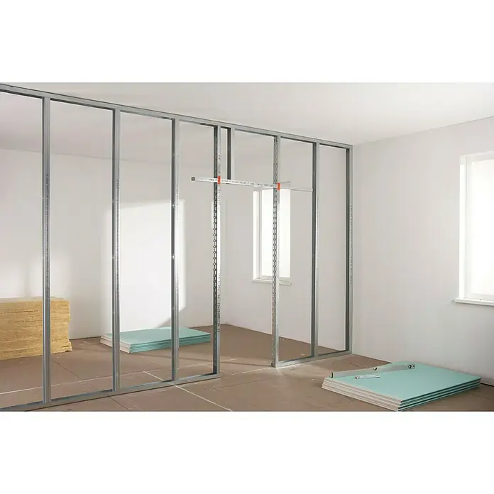 Knauf UW-Rahmenprofil - 4.000 x 50 x 40 mm, Stahl - Bild von Metallrahmen für Trockenbauwände mit Gipskartonplatten, die für den Bau in einem Raum verwendet werden.