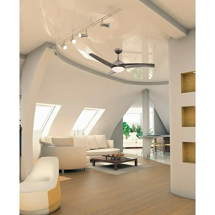 Proklima Deckenventilator Primo - Titan, Opal, 132 cm, 46 W - Geräumiges Wohnzimmer mit Deckenventilator und Beleuchtung für ein helles und einladendes Ambiente.