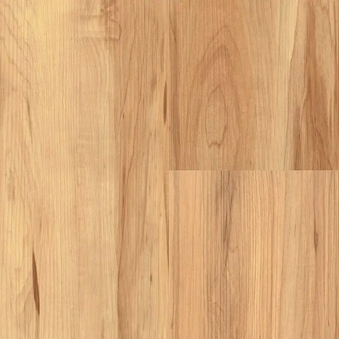 b!design Vinylboden Clic - Antik Ahorn, Sonstige, 1.210 x 190 x 4,2 mm - Das Bild zeigt eine Nahaufnahme von hellbraunem Holzparkett mit deutlicher Maserung, ideal für moderne Inneneinrichtungen.