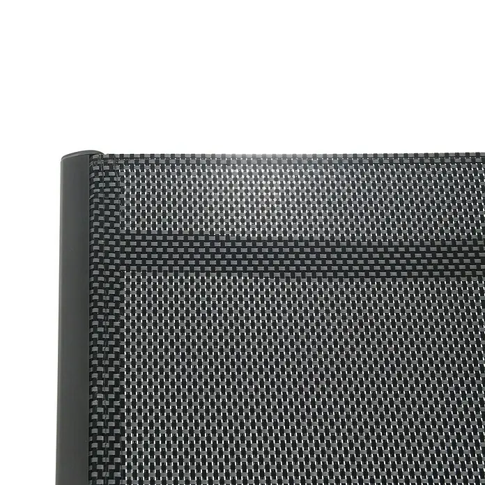Sunfun Maja Gartenliege - L x B x H: 146 x 77 x 45 cm, Anthrazit, Metall, Rollbar - Nahaufnahme eines Möbelstücks mit einem gewebten Muster und einem schlanken Rahmen. Das Produktdesign zeigt Textur und hochwertige Verarbeitung.