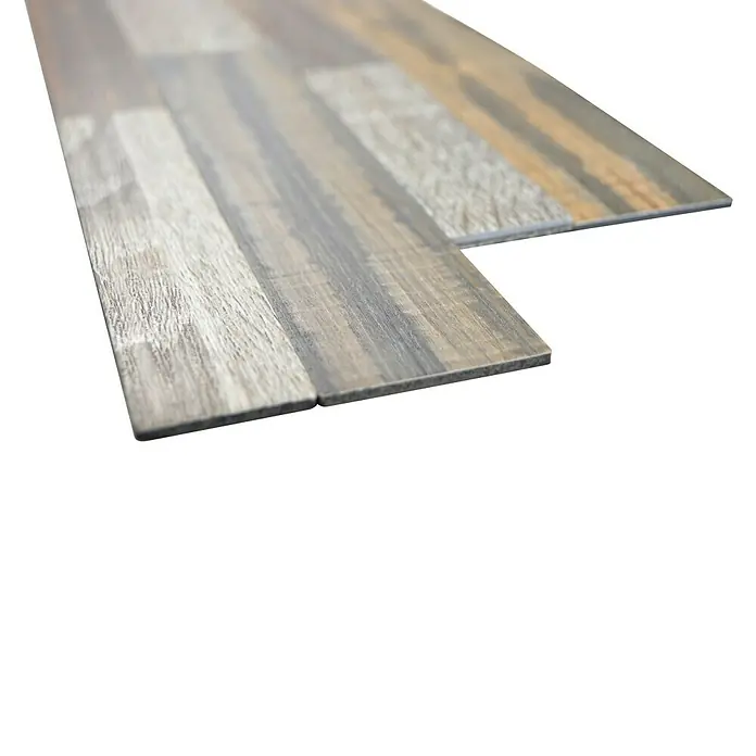 Selbstklebemosaik SAM 4WVHD - 60 x 15,2 cm, Dunkelbraun, Matt - Nahaufnahme von zwei Paneelen aus Holzdekor-Vinylboden, die eine realistische und stilvolle Oberfläche zeigen.